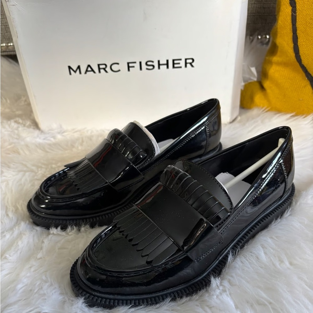 Marc Fisher Calixy patent leather black loafers NWOT Size 8
